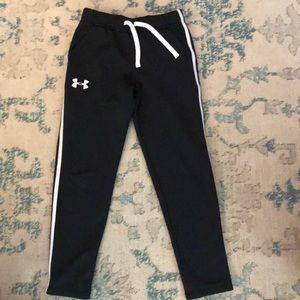 Girls size small Under Armour pants